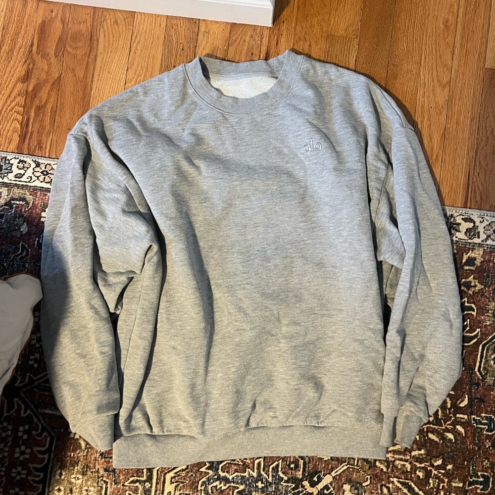 ALO Yoga Accolade Crewneck Sweatshirt